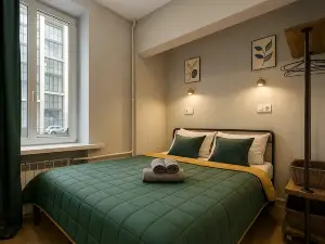 Apartment Metro Plus