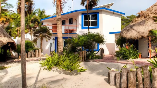Playa Sonrisa Hotel