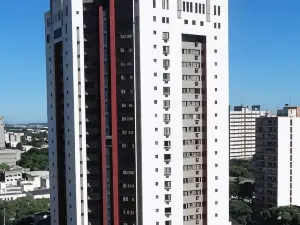 尹嘎金色酒店