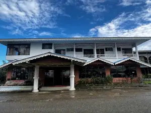 Kinabalu Rose Cabin