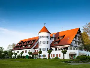 Golfhotel Bodensee by Michael Ritter