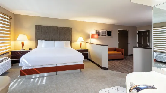 GrandStay Hotel & Suites - Waunakee