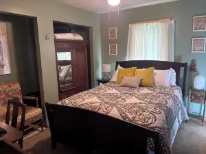 Mahnomen Cottage: Hike, Bike, Fish, & Relax only 2 hrs north of the Twin Cities!