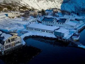 Torsken Brygge - Senja by Heart