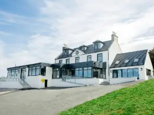The Knowes Hotel & Restaurant
