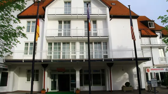 艾巴斯特酒店Eichenau