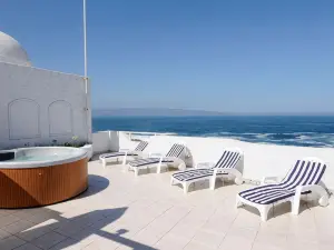 MR. Mar Suites