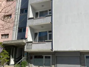 Family Hotel "May"