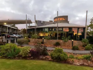 Station Motel
