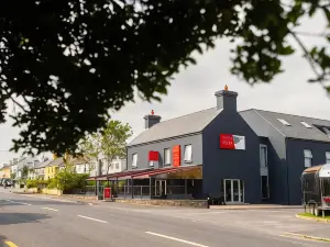 클리프 오브 모허 호텔