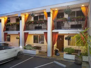 米爾伍德酒店