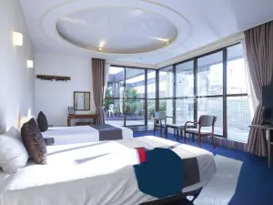โรงแรมพรีเซีย นาฮา สึจิมาชิ