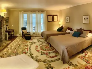 The Elizabethtown Inn