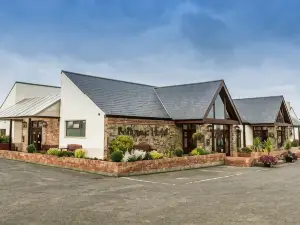 Ballymac Hotel