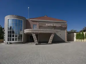 Babale Suites