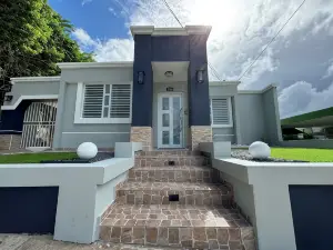 Charming 3-bedroom house with WiFi, AC in beautiful Patillas