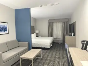 Merica Inn & Suites