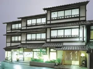 토미차야 일본식 호텔