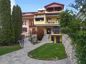 SmallHotel - Vevi