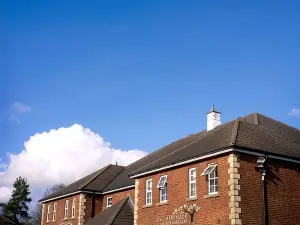 The Avenue Hotel