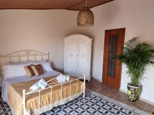 La Cupola Charm Guest House