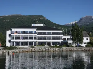Innvik Fjordhotell