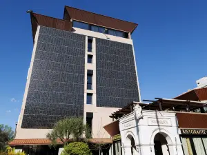 โรงแรมเจอาร์ โบโลญญา อมาเดอุส