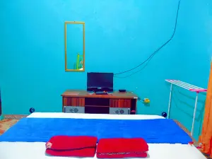 Aini Home Stay