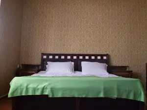 B&B Sunrise House Aygavan