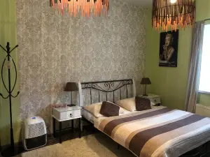 DŮM Pod RADNICÍ Pokoje