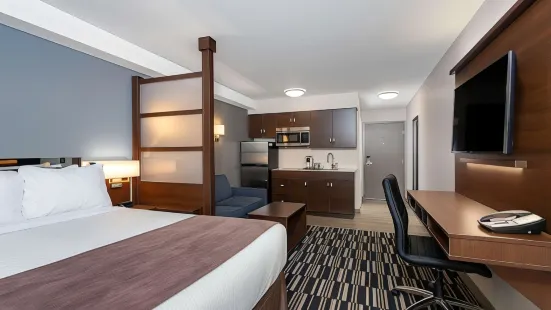 Microtel Inn & Suites by Wyndham Portage la Prairie