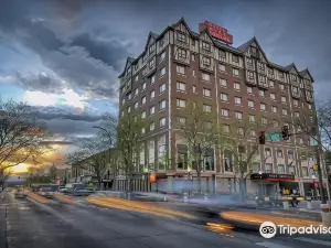 Hotel Alex Johnson Rapid City, Curio Collection by Hilton