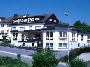 Landhotel "Zum Kronprinzen"