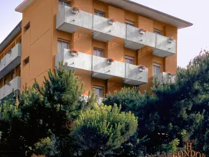 Hotel Condor
