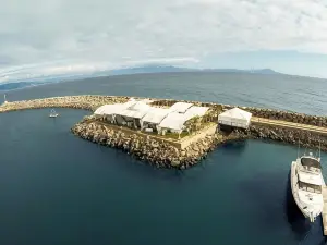 Hotel Coral & Marina