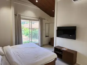 Saavi Resort Shrivardhan
