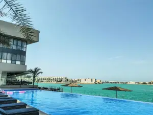 Dragon Hotel and Resort