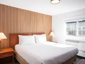 Travelodge by Wyndham Langley