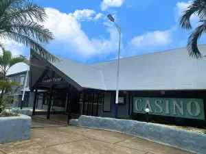 Coconut Palms Resort & Diamond Casino