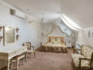 Garden Hotel