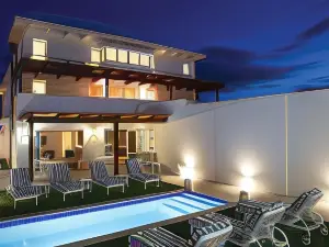 One Marine Drive Boutique Hotel & Spa by the Living Journey Collection