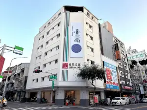 Trust Hotel