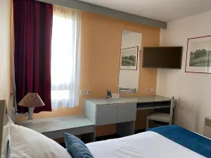 ブリット ホテル エッセンシィエル ムーラン アヴェルム