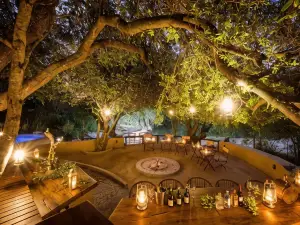 Shimungwe Lodge, Thornybush Game Reserve
