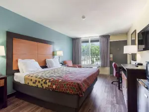 Econo Lodge Gallatin - Metro Nashville