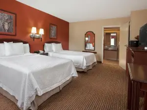 Days Inn & Suites by Wyndham Tyler