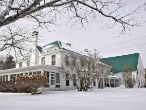 Greenwood Manor Inn