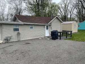 Cozy cottage for a couple's weekend get away!