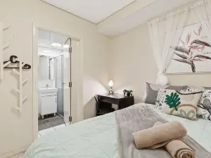 Bright & Cozy Rooms Near CBD & Universities