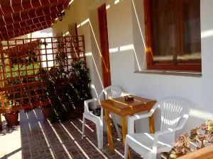 Drakano Rooms Ikaria Faros